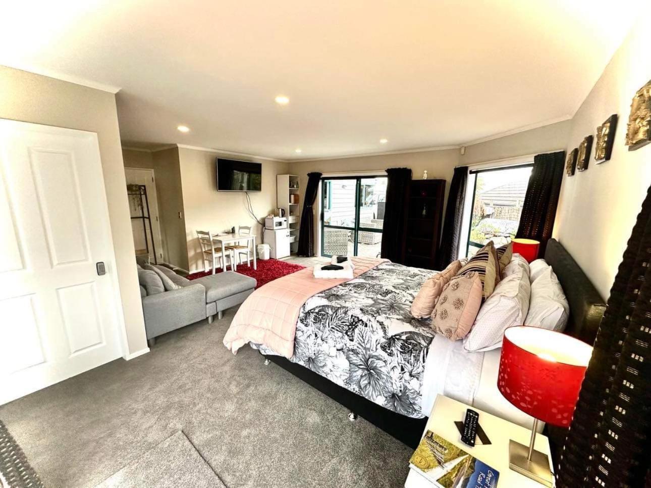 Observation Guest Suite Paraparaumu Exterior foto